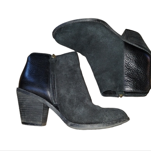 sofft black Ankle Bootie size 6 - Picture 9 of 11